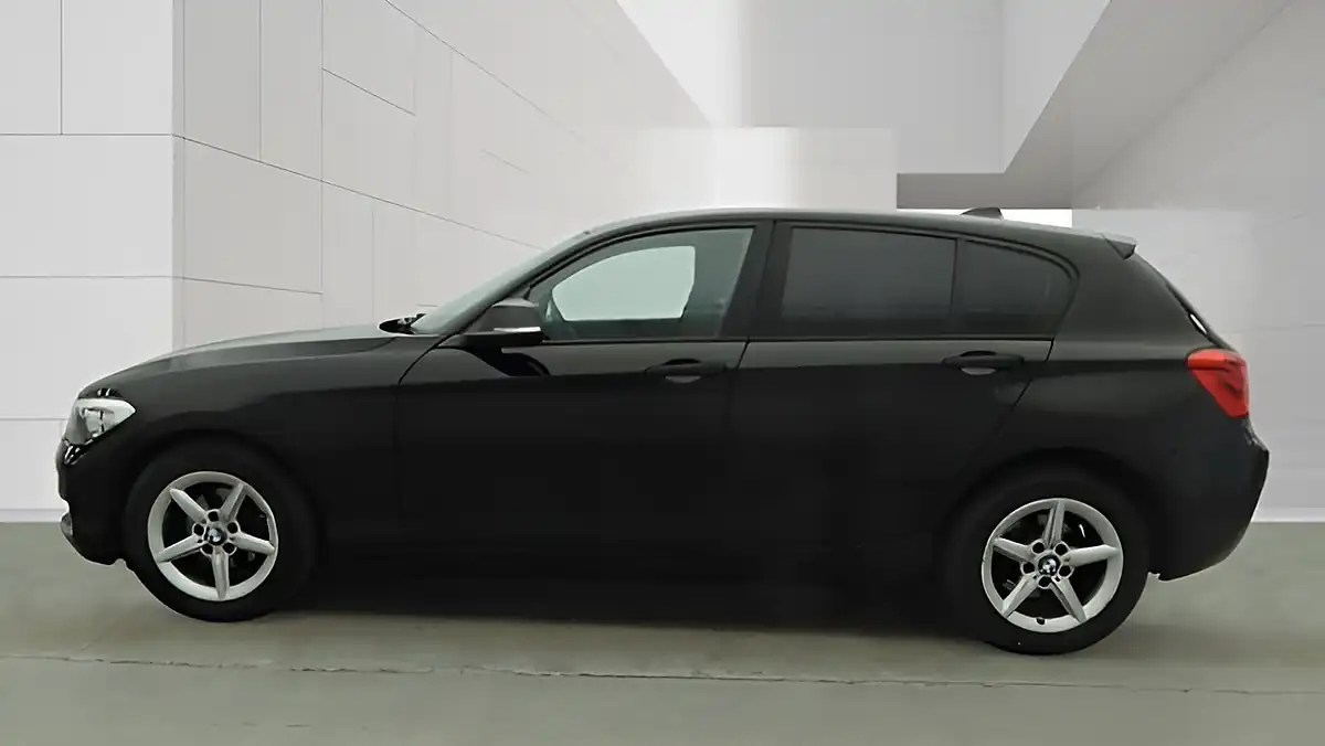 Used 2015 BMW 1 Series Se Black - Interior and Exterior details 7