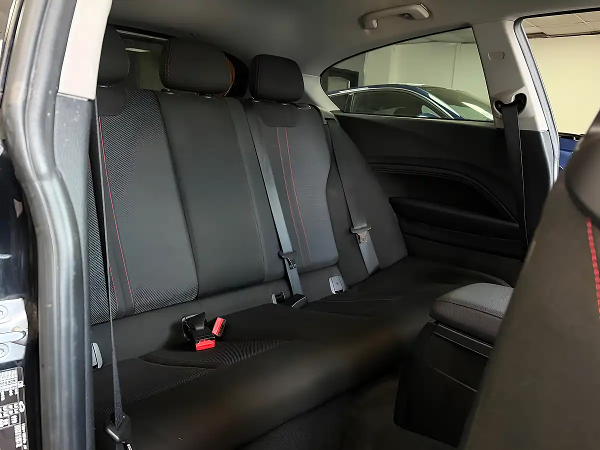 Used 2015 BMW 1 Series Sport Black - Interior and Exterior details 17