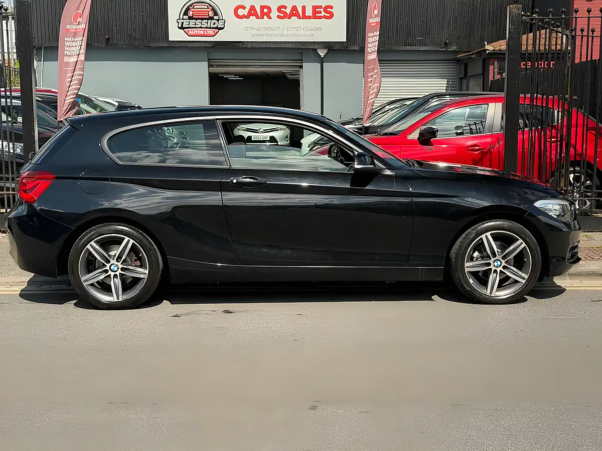 Used 2015 BMW 1 Series Sport Black - Interior and Exterior details 3