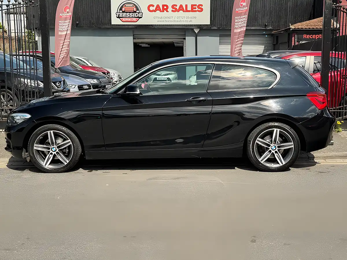 Used 2015 BMW 1 Series Sport Black - Interior and Exterior details 4