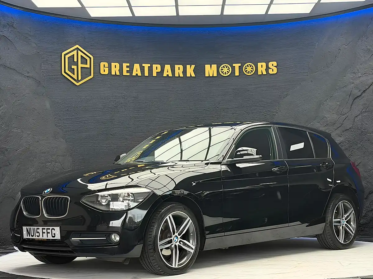 Used 2015 BMW 1 Series Sport Black - Front View