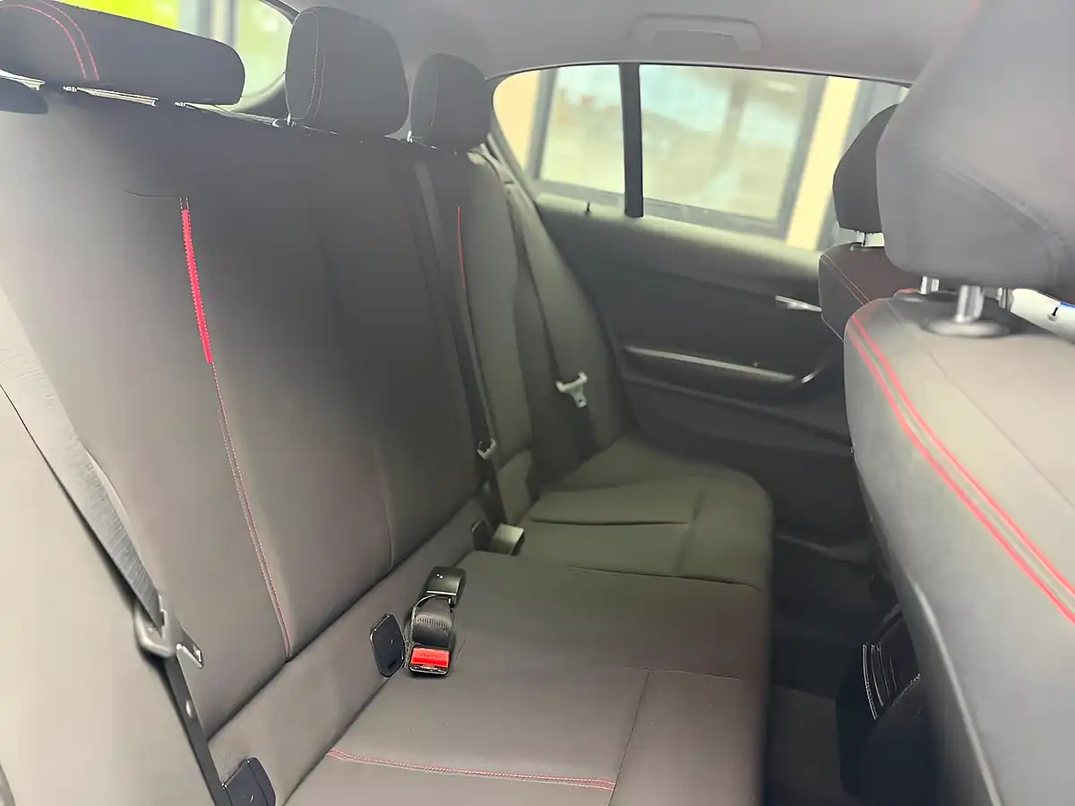 Used 2015 BMW 1 Series Sport Black - Interior and Exterior details 15