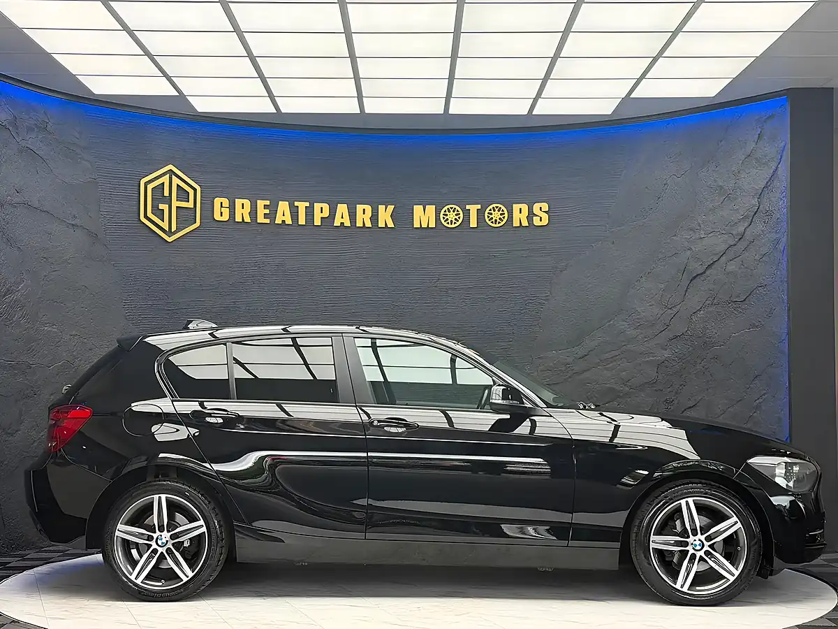 Used 2015 BMW 1 Series Sport Black - Interior and Exterior details 4