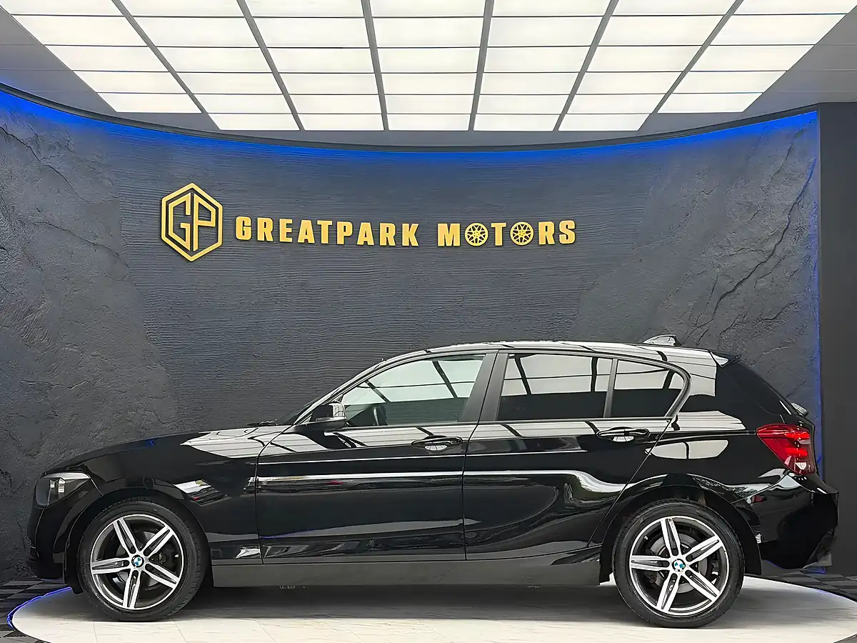Used 2015 BMW 1 Series Sport Black - Interior and Exterior details 8