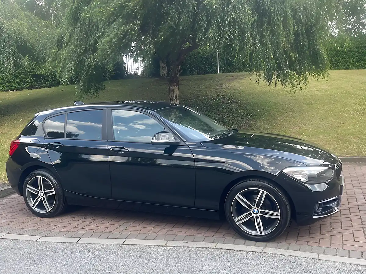 Used 2015 BMW 1 Series Sport Black - Interior and Exterior details 17