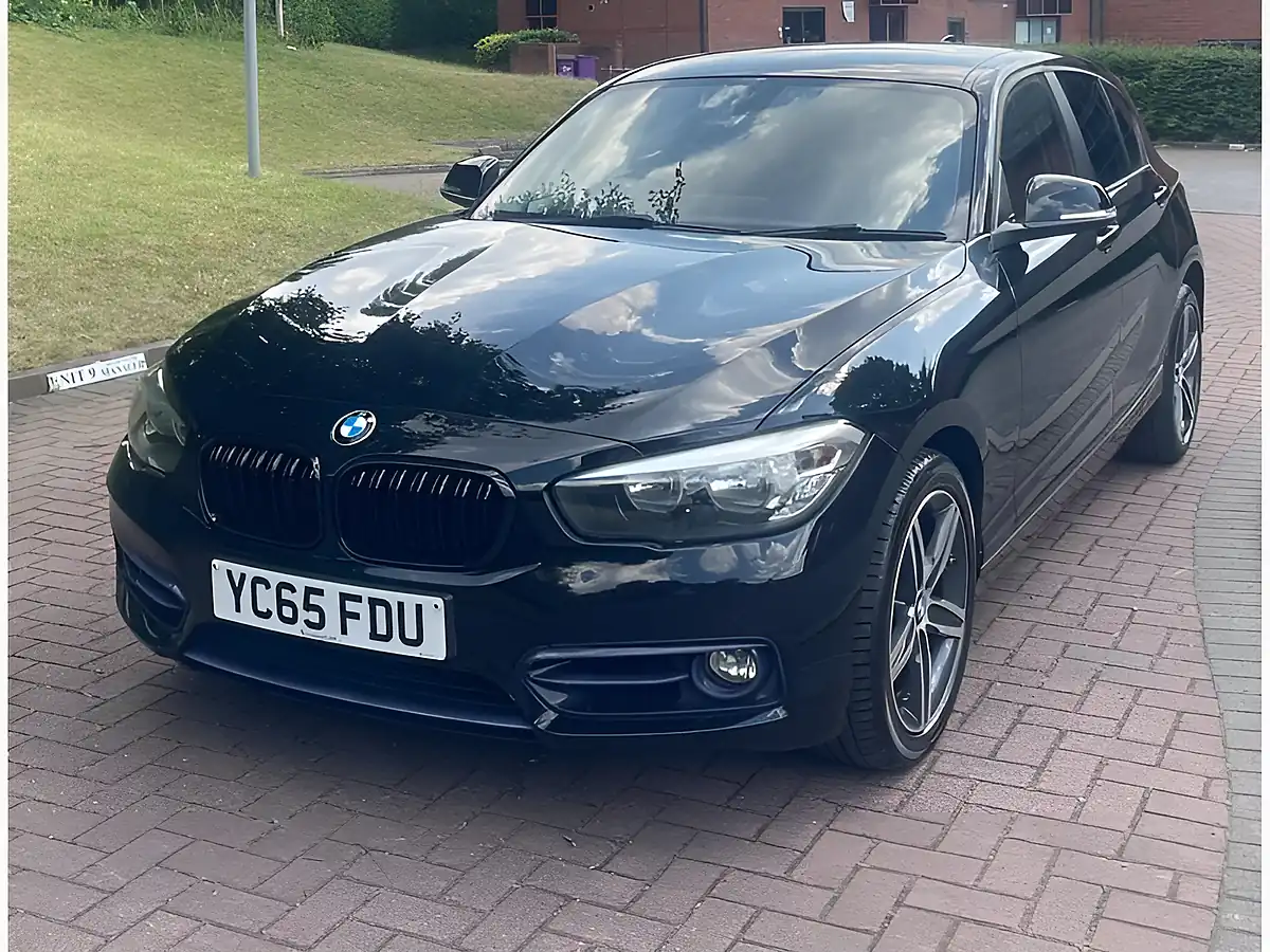 Used 2015 BMW 1 Series Sport Black - Interior and Exterior details 19