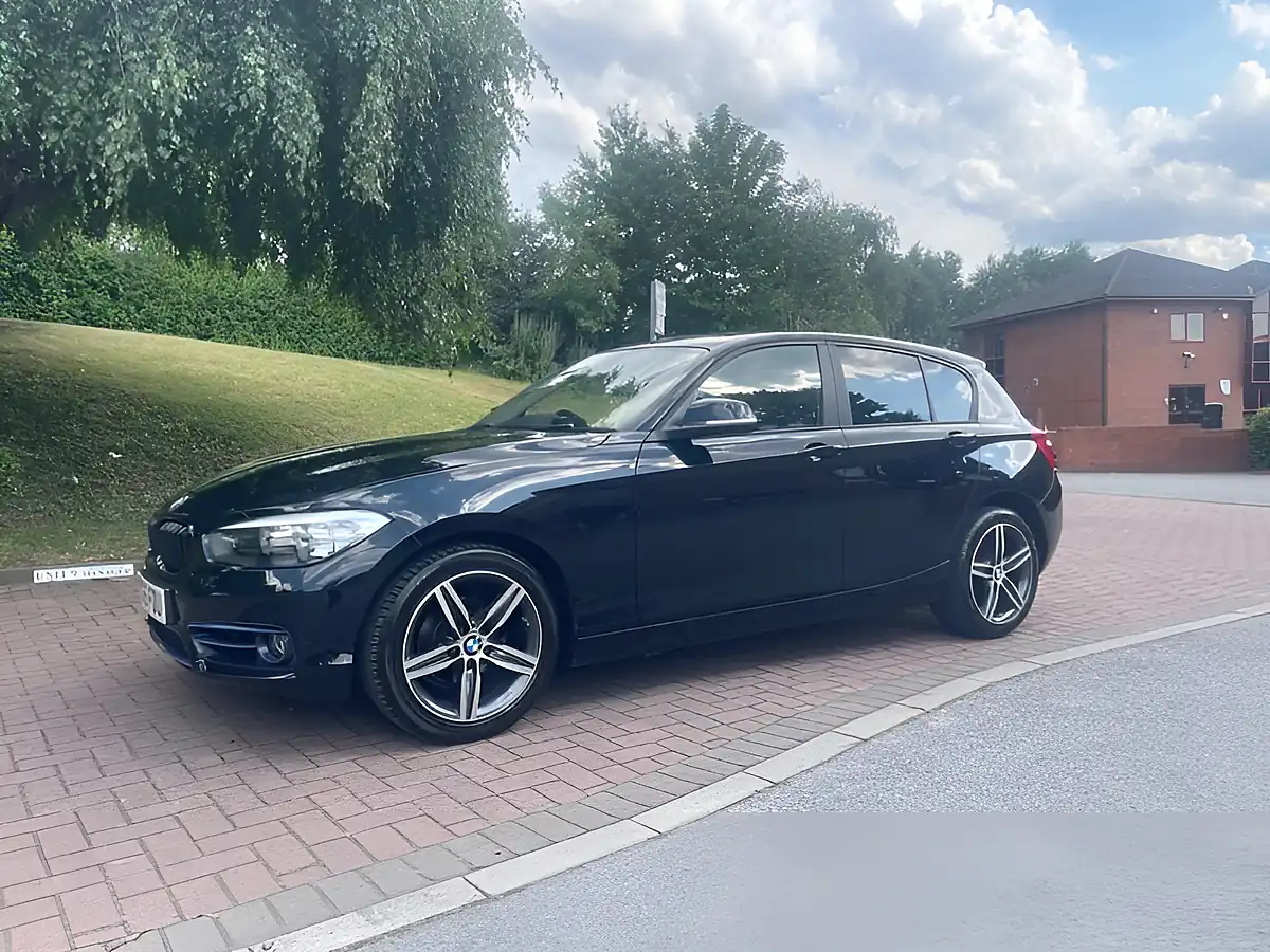 Used 2015 BMW 1 Series Sport Black - Interior and Exterior details 6