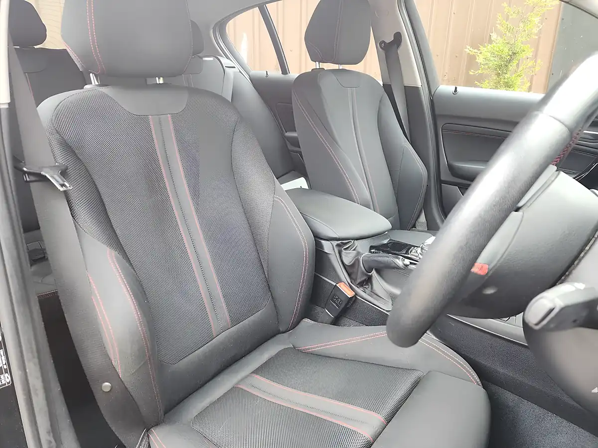 Used 2015 BMW 1 Series Sport Black - Interior and Exterior details 6