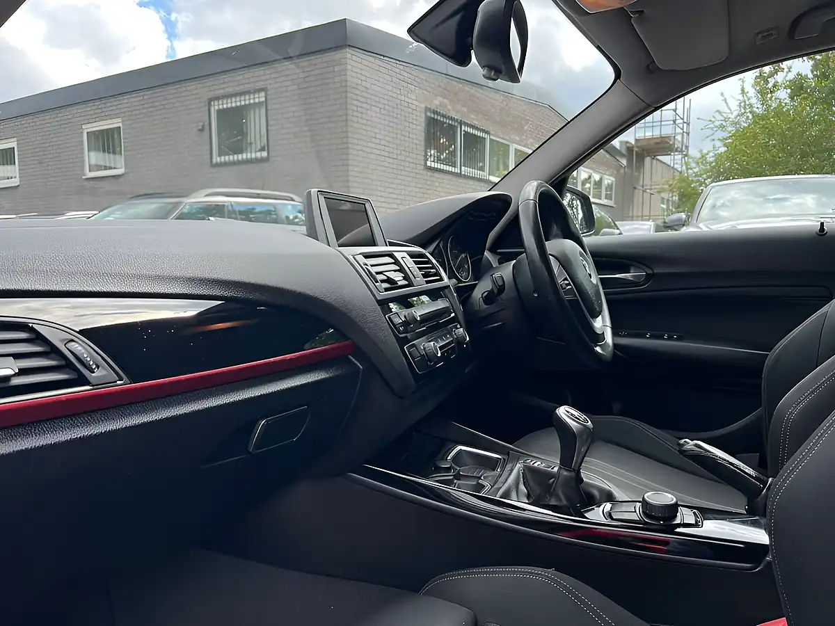 Used 2015 BMW 1 Series Sport Black - Interior and Exterior details 16