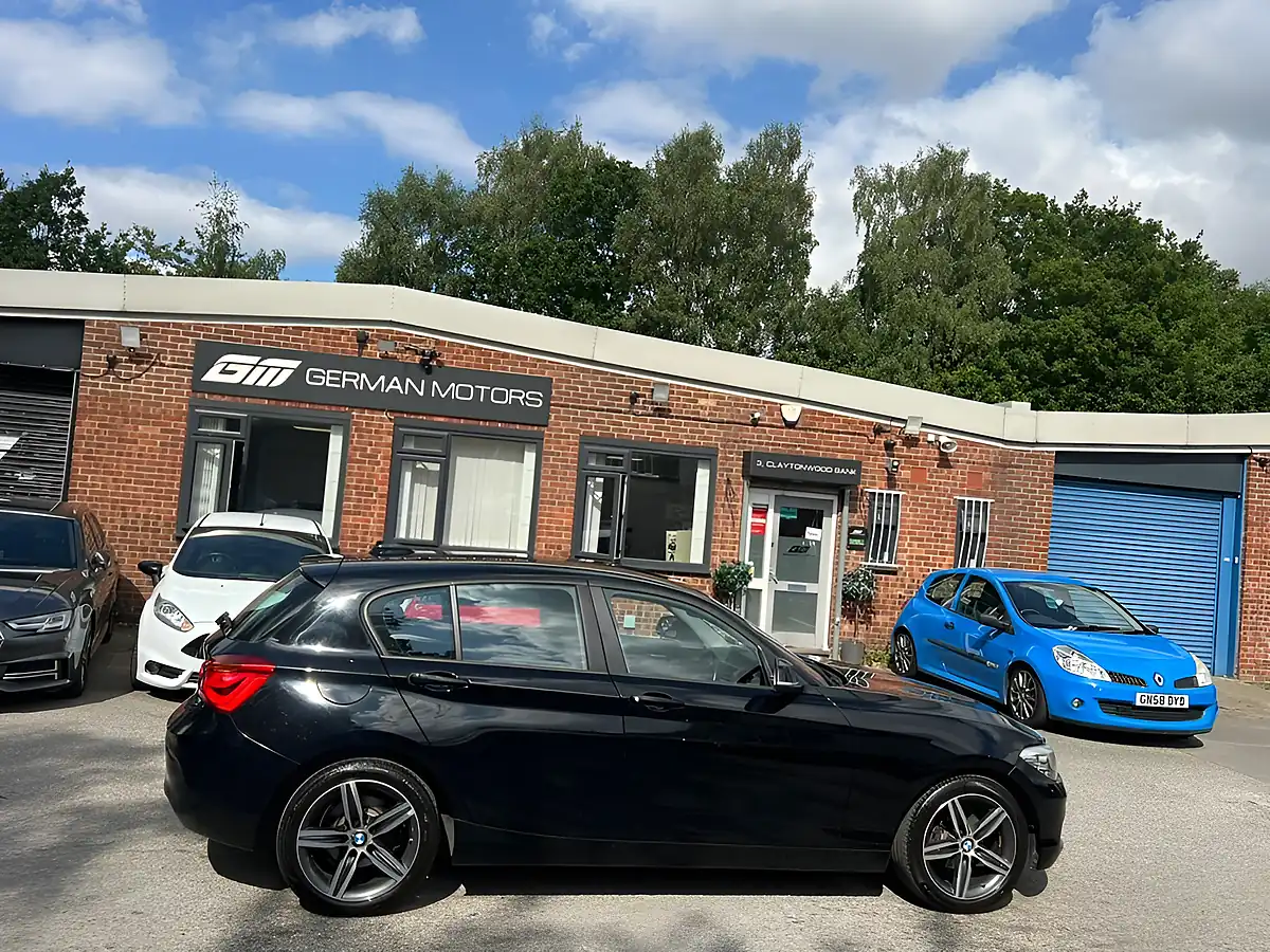 Used 2015 BMW 1 Series Sport Black - Interior and Exterior details 6