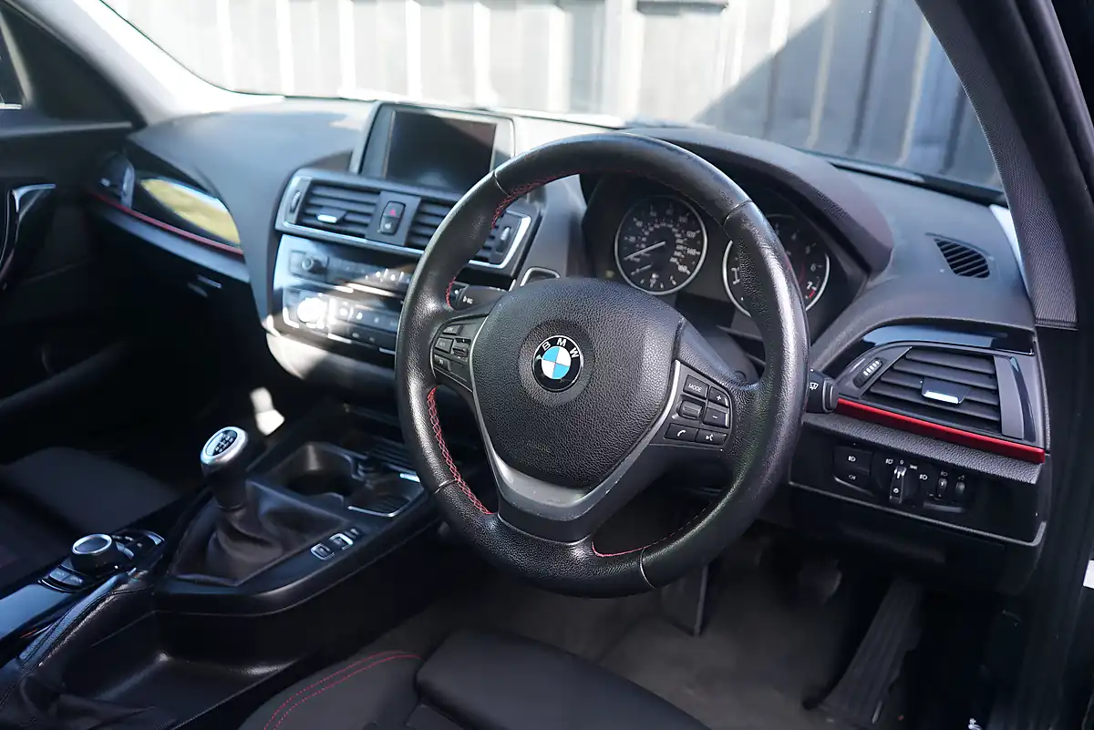 Used 2015 BMW 1 Series Sport Black - Interior and Exterior details 13
