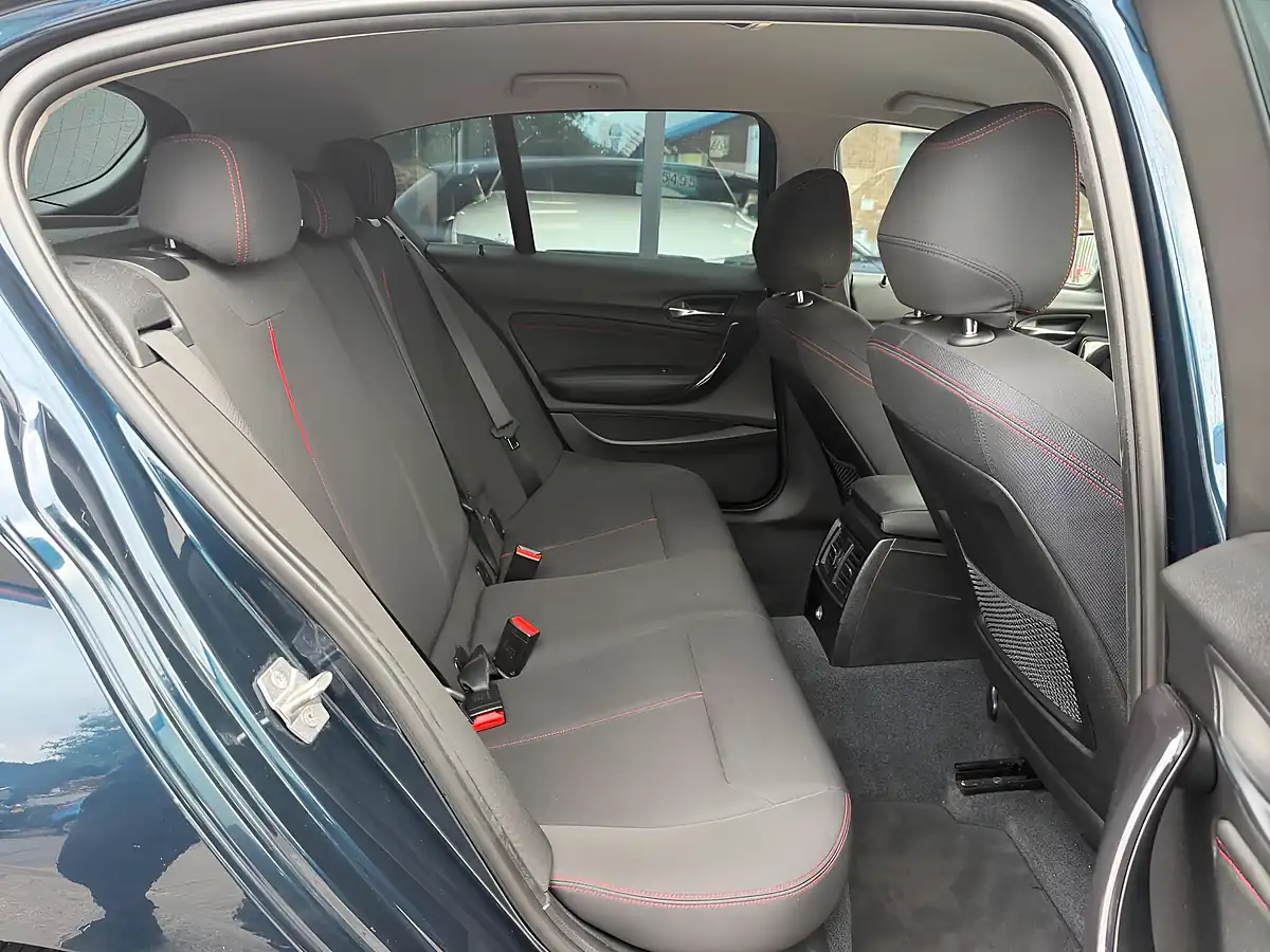 Used 2015 BMW 1 Series Sport Blue - Interior and Exterior details 17