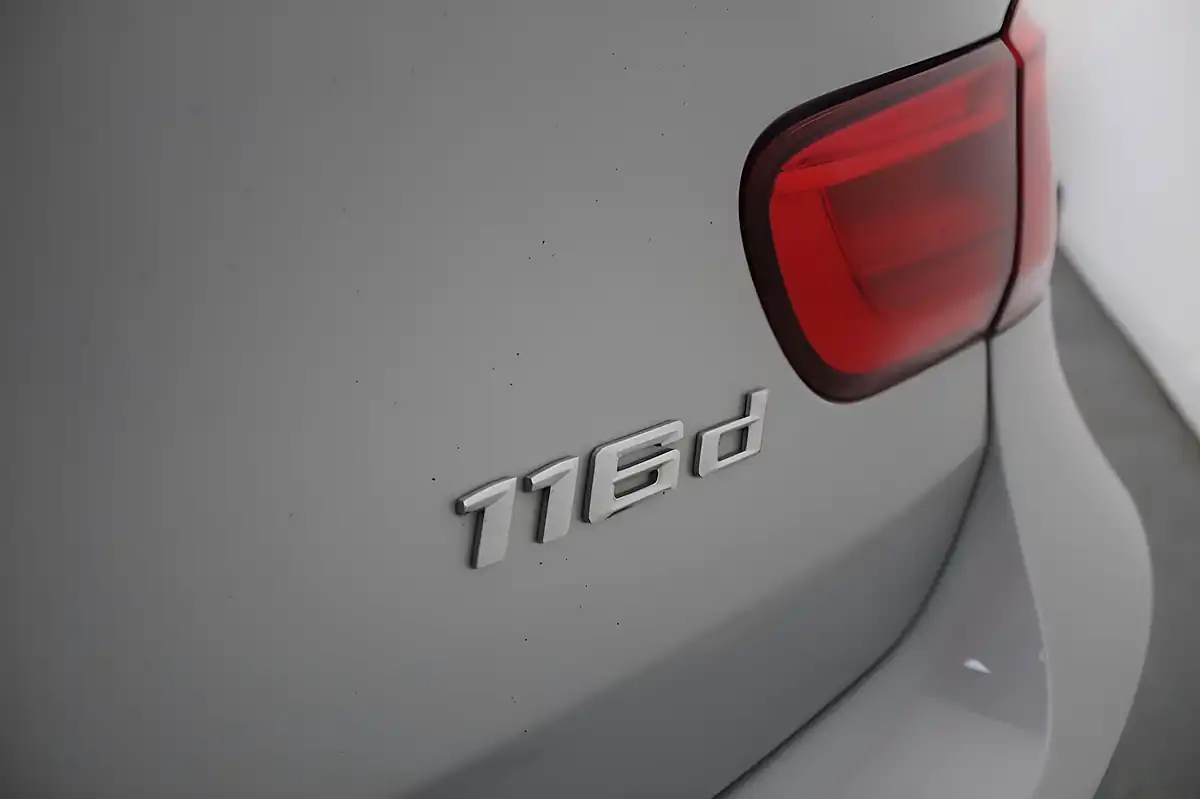 Used 2015 BMW 1 Series Sport Silver - Interior and Exterior details 10