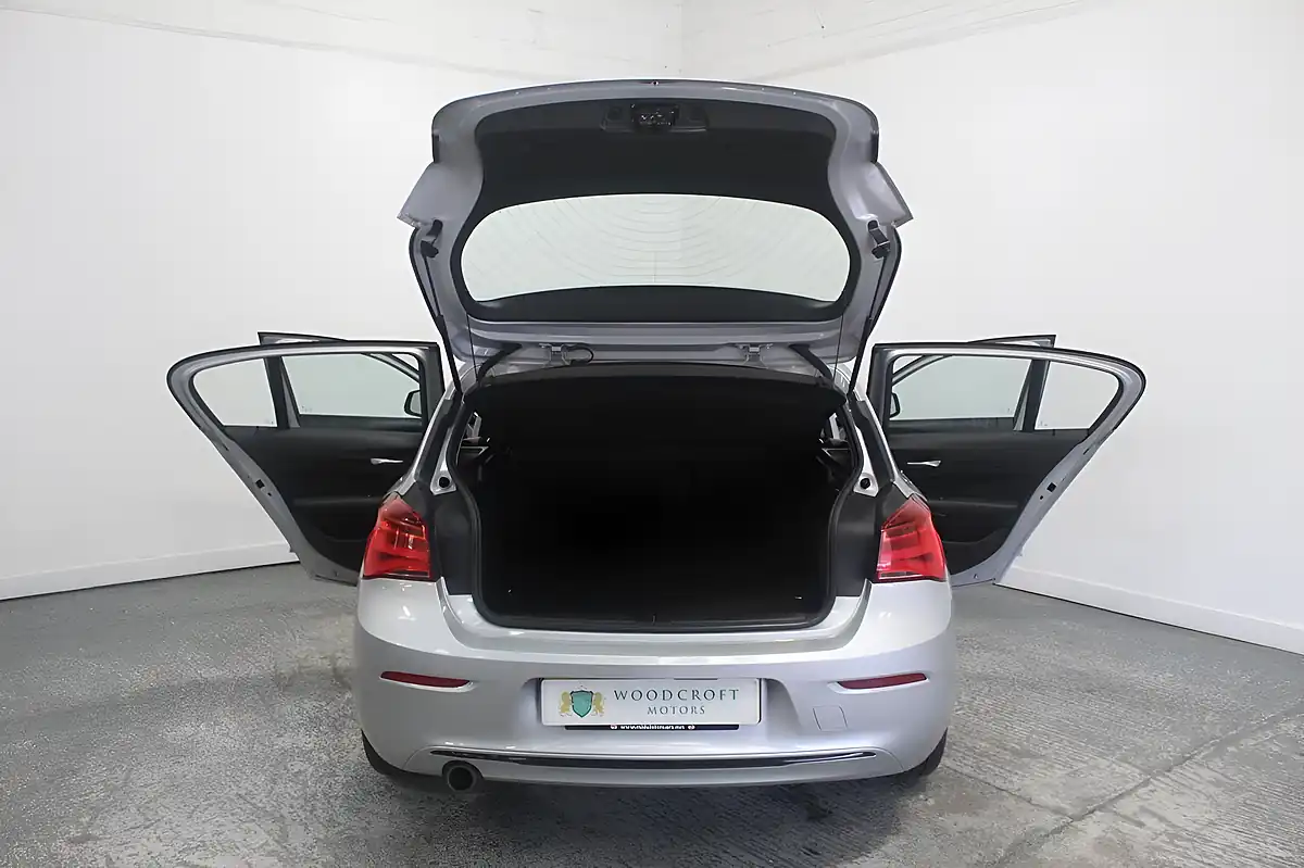 Used 2015 BMW 1 Series Sport Silver - Interior and Exterior details 11