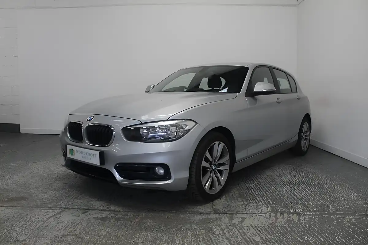 Used 2015 BMW 1 Series Sport Silver - Interior and Exterior details 2
