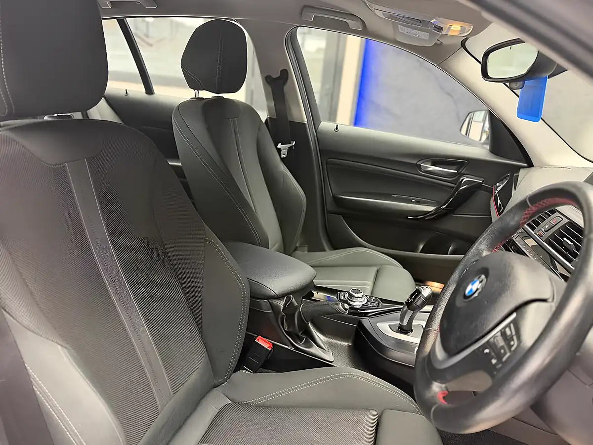 Used 2015 BMW 1 Series Sport Silver - Interior and Exterior details 16