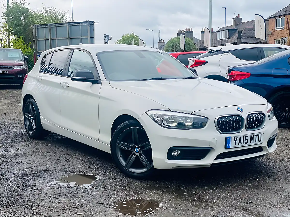 Used 2015 BMW 1 Series Sport White - Front View