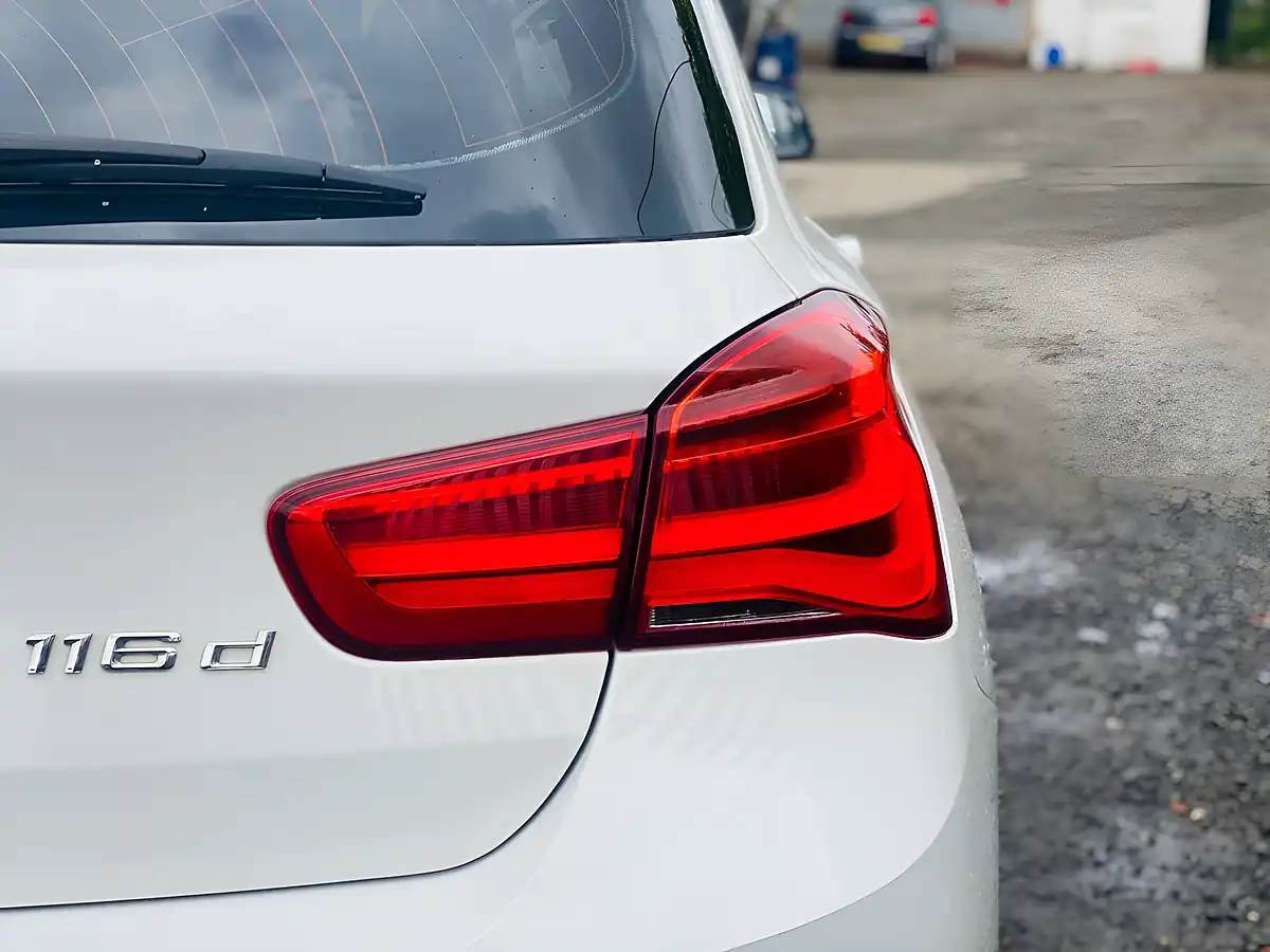 Used 2015 BMW 1 Series Sport White - Interior and Exterior details 13