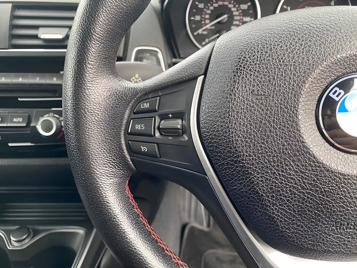 Used 2015 BMW 1 Series Sport White - Interior and Exterior details 18