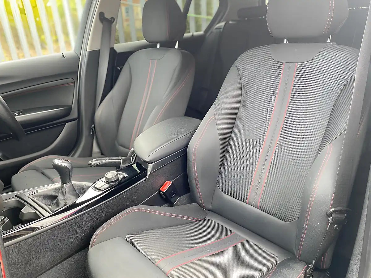 Used 2015 BMW 1 Series Sport White - Interior and Exterior details 6