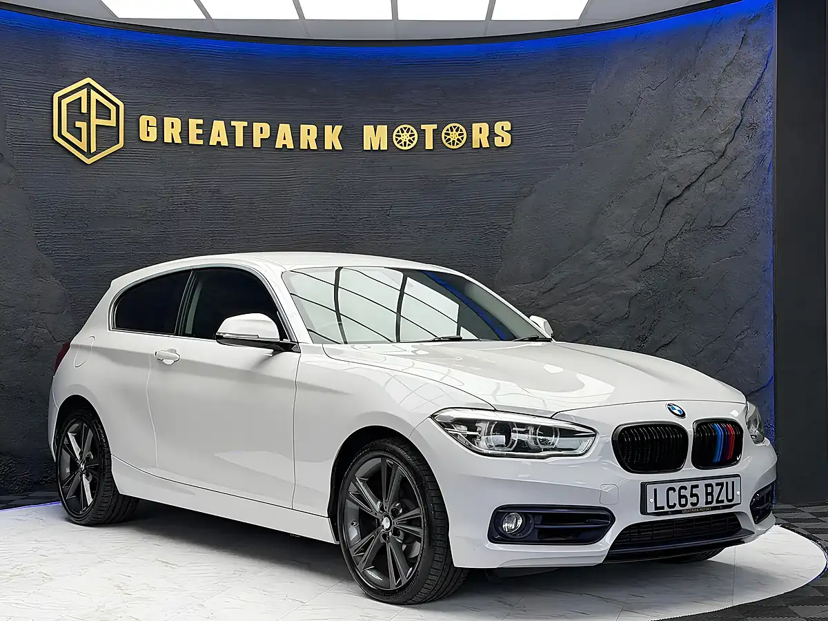 Used 2015 BMW 1 Series Sport White - Interior and Exterior details 3