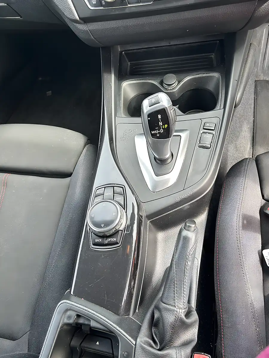 Used 2015 BMW 1 Series Sport White - Interior and Exterior details 10