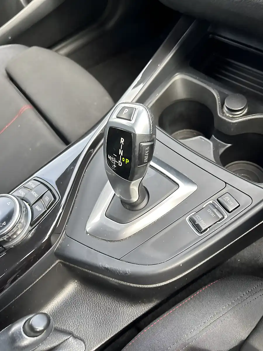 Used 2015 BMW 1 Series Sport White - Interior and Exterior details 11
