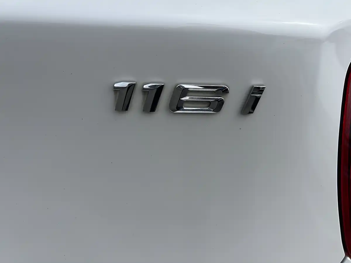 Used 2015 BMW 1 Series Sport White - Interior and Exterior details 15