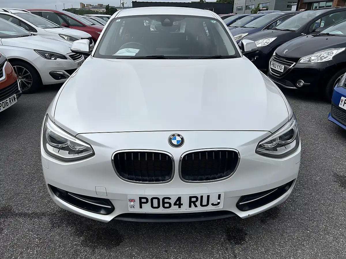 Used 2015 BMW 1 Series Sport White - Interior and Exterior details 2