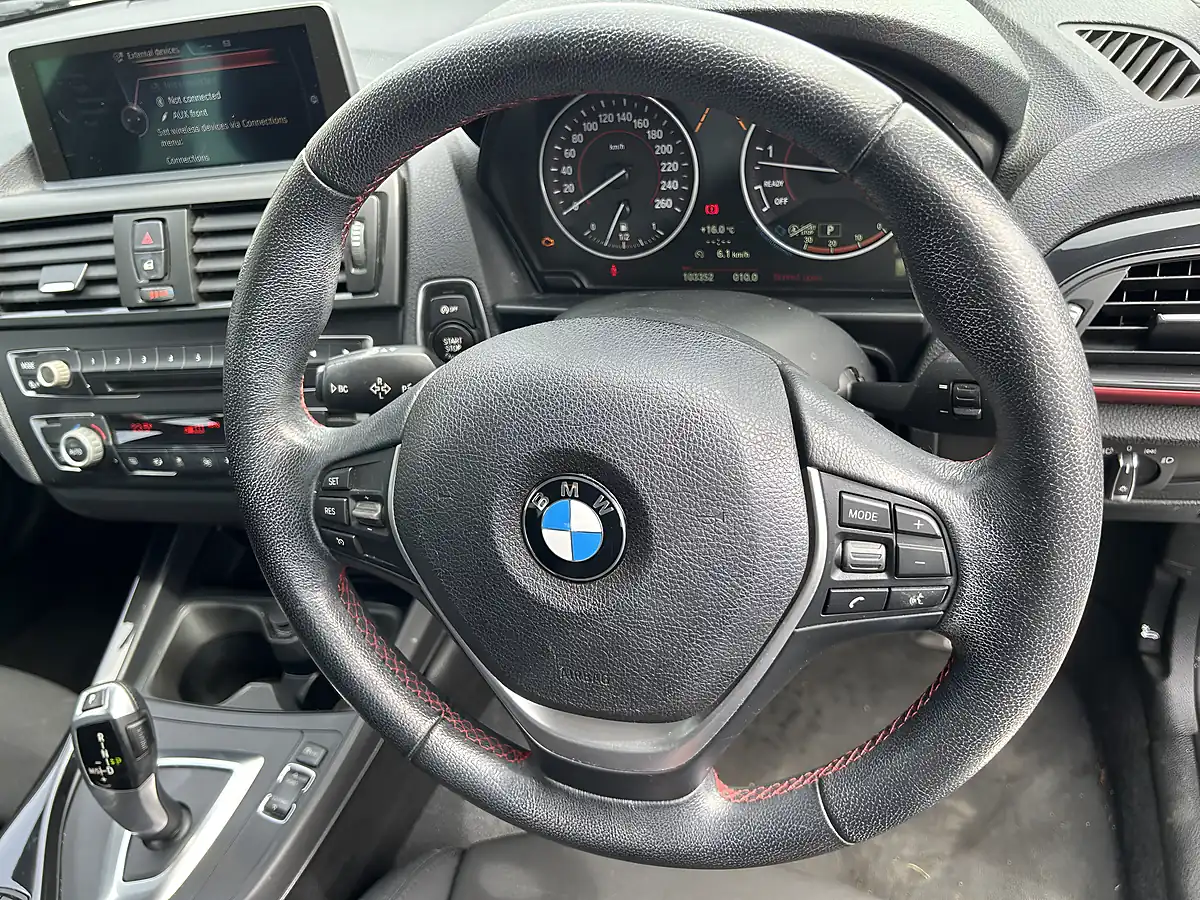 Used 2015 BMW 1 Series Sport White - Interior and Exterior details 9