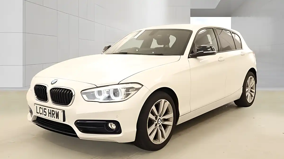 Used 2015 BMW 1 Series Sport White - Front View