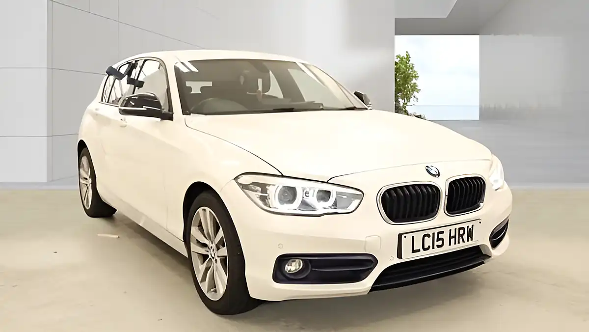 Used 2015 BMW 1 Series Sport White - Interior and Exterior details 3