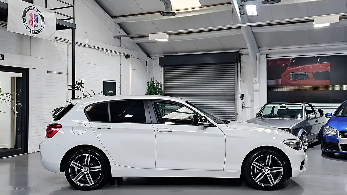 Used 2015 BMW 1 Series Sport White - Interior and Exterior details 5