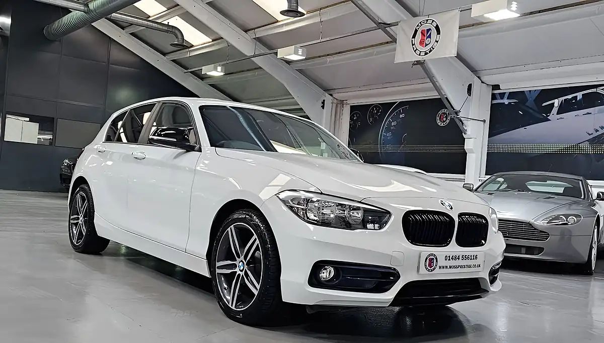 Used 2015 BMW 1 Series Sport White - Interior and Exterior details 8