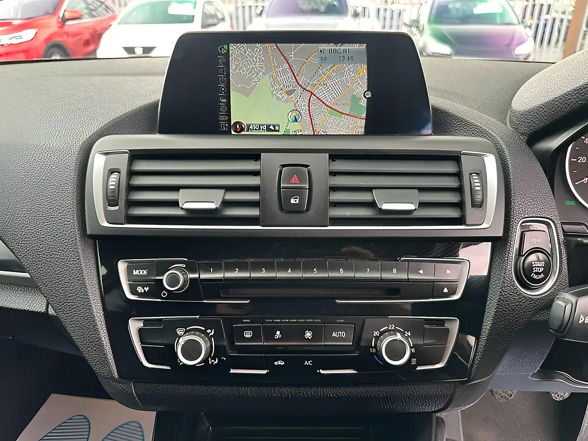 Used 2015 BMW 1 Series Sport White - Interior and Exterior details 7