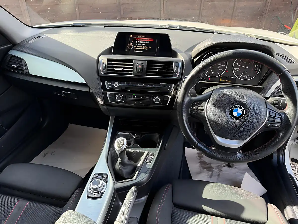 Used 2015 BMW 1 Series Sport White - Interior and Exterior details 10