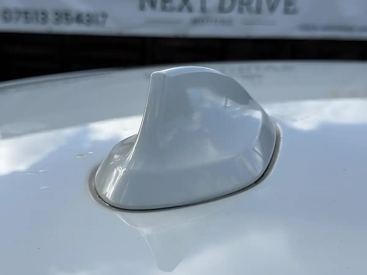 Used 2015 BMW 1 Series Sport White - Interior and Exterior details 16