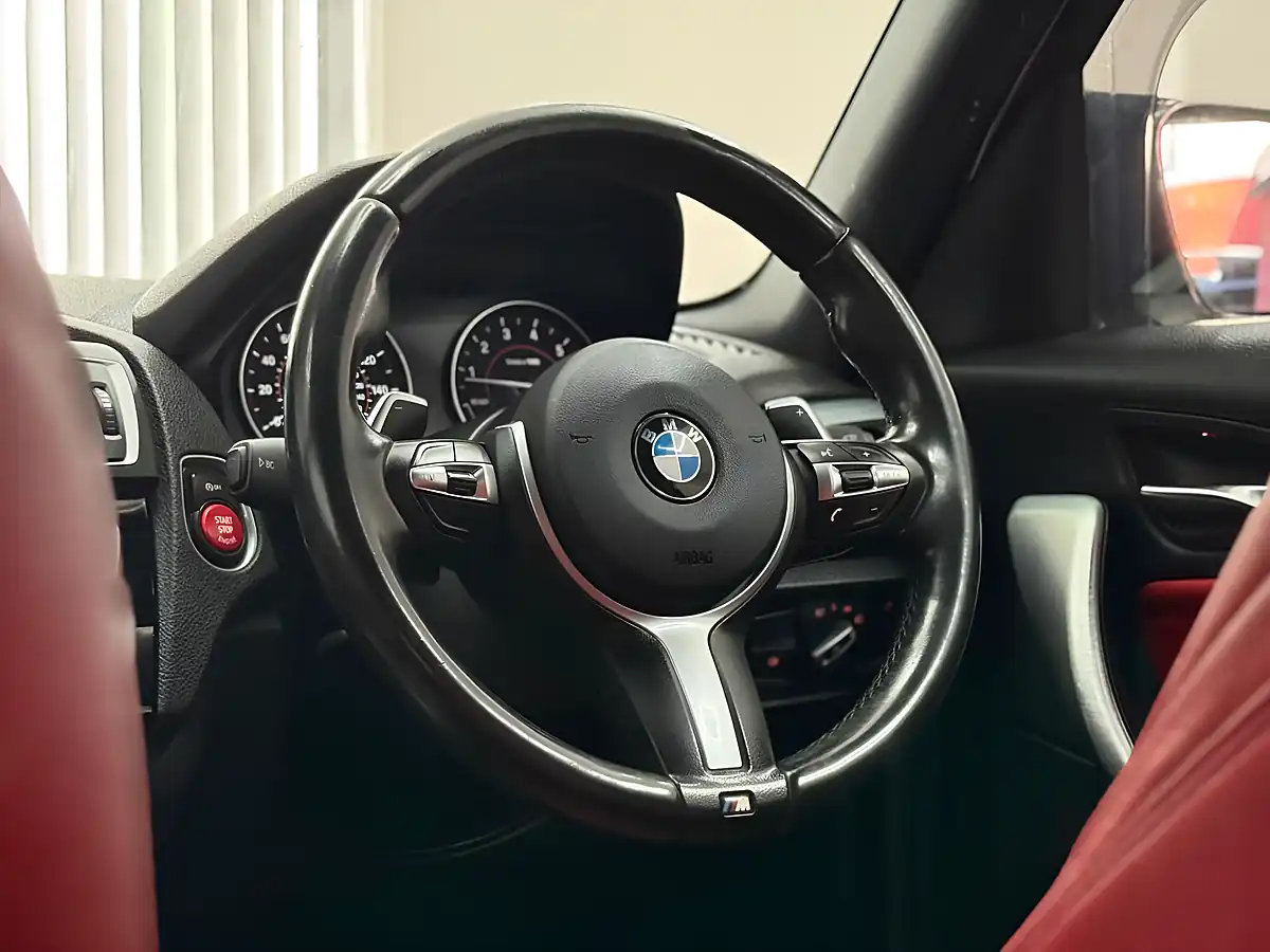 Used 2015 BMW 1 Series White - Interior and Exterior details 17