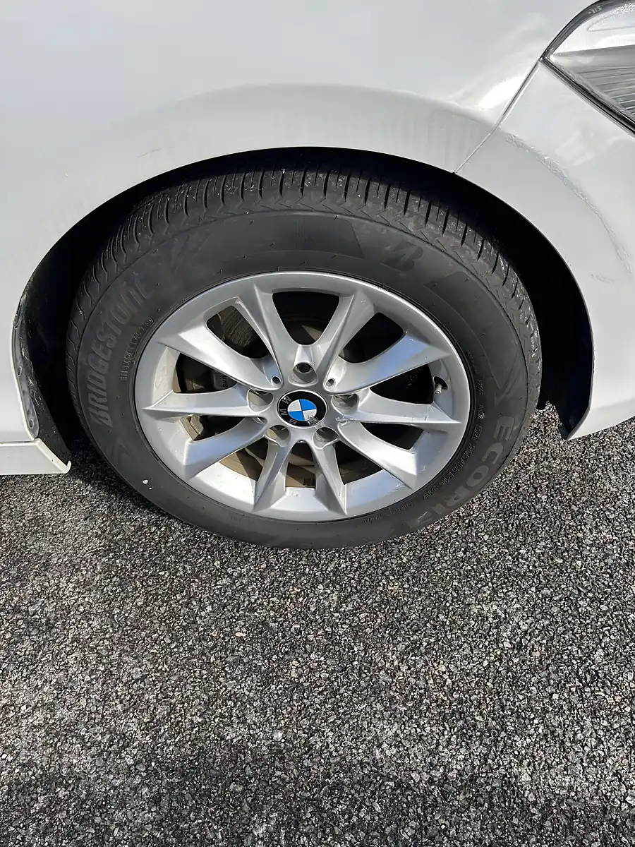 Used 2015 BMW 1 Series White - Interior and Exterior details 17
