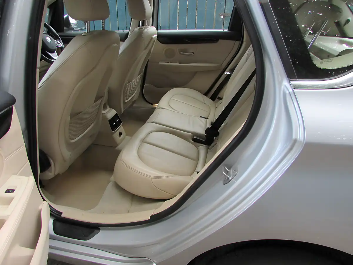 Used 2015 BMW 2 Series Active Tourer Luxury Silver - Interior and Exterior details 9
