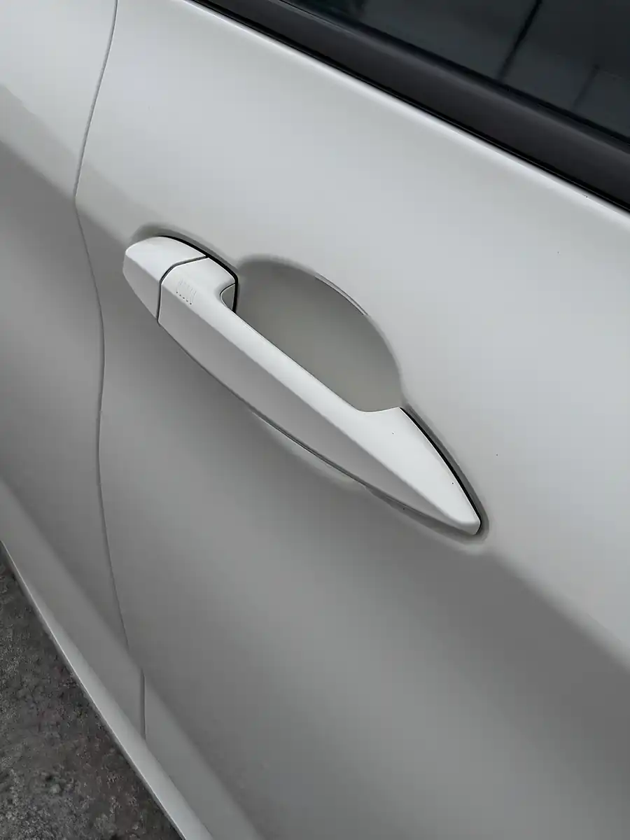 Used 2015 BMW 2 Series Active Tourer M Sport Alpine White - Interior and Exterior details 12