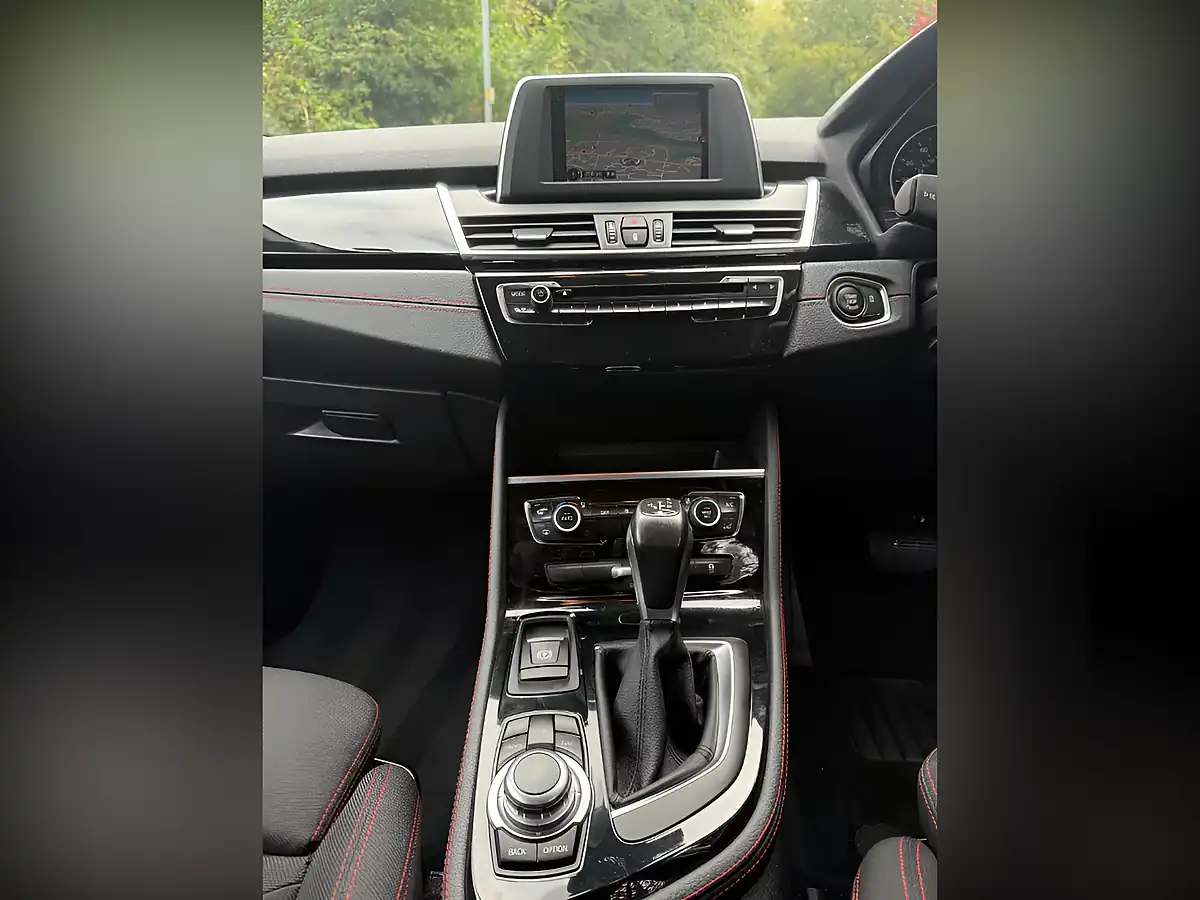 Used 2015 BMW 2 Series Active Tourer Sport White - Interior and Exterior details 14