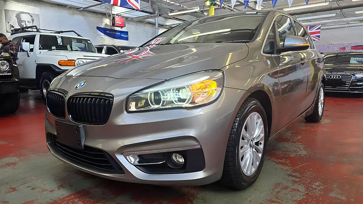 Used 2015 BMW 2 Series Gran Tourer Se Grey - Interior and Exterior details 15