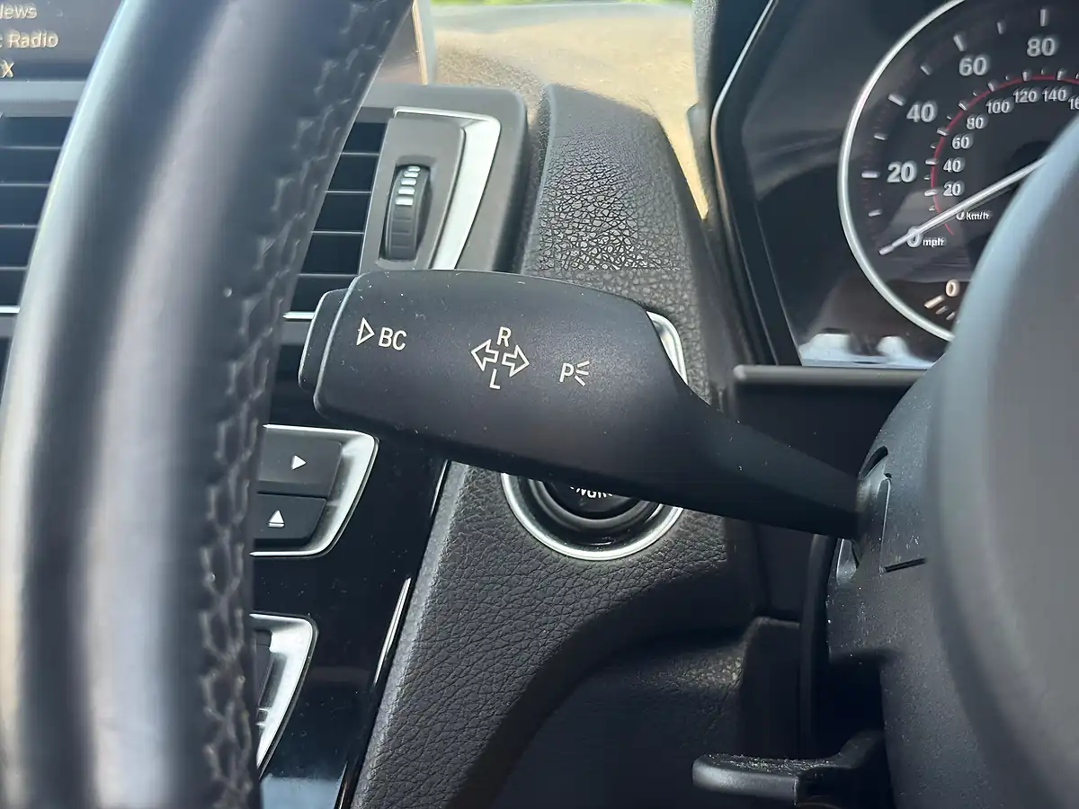 Used 2015 BMW 2 Series Grey - Interior and Exterior details 12