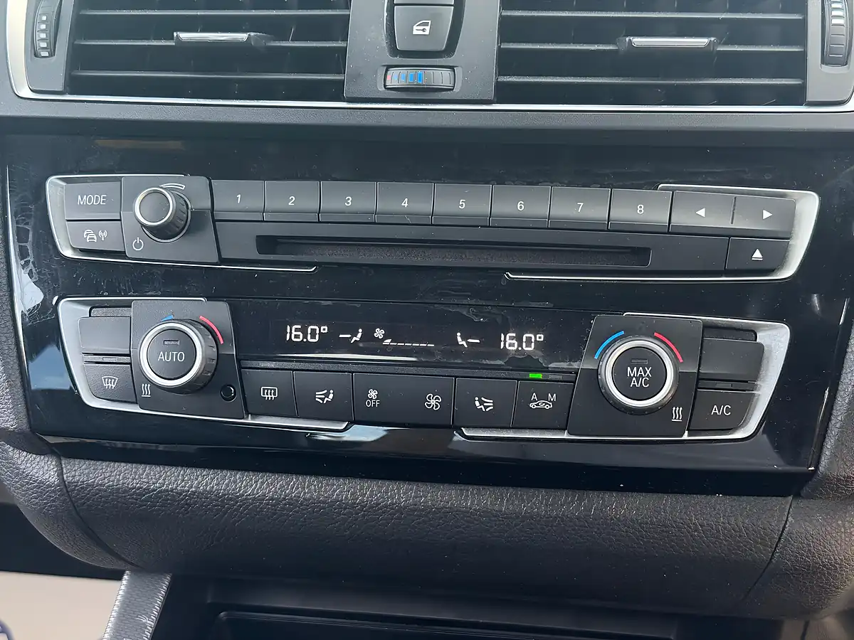 Used 2015 BMW 2 Series Grey - Interior and Exterior details 14