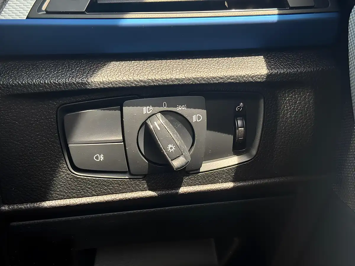 Used 2015 BMW 2 Series Grey - Interior and Exterior details 15