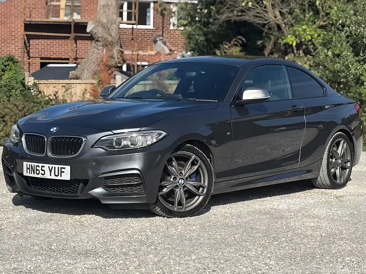 Used 2015 BMW 2 Series Grey - Interior and Exterior details 2