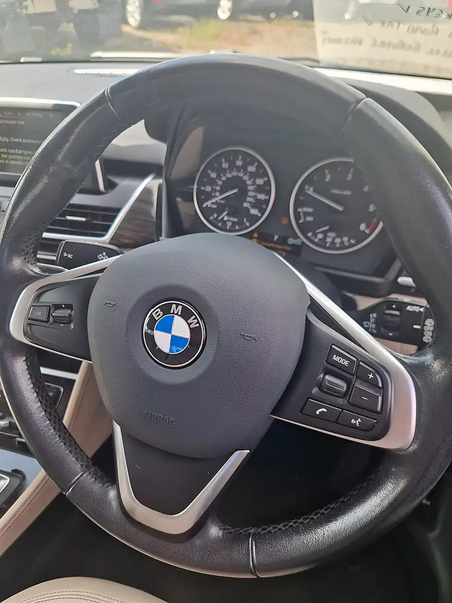 Used 2015 BMW 2 Series Luxury 5dr Step Auto Blue - Interior and Exterior details 12