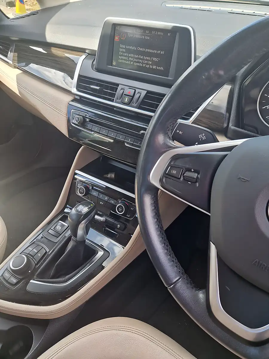 Used 2015 BMW 2 Series Luxury 5dr Step Auto Blue - Interior and Exterior details 13