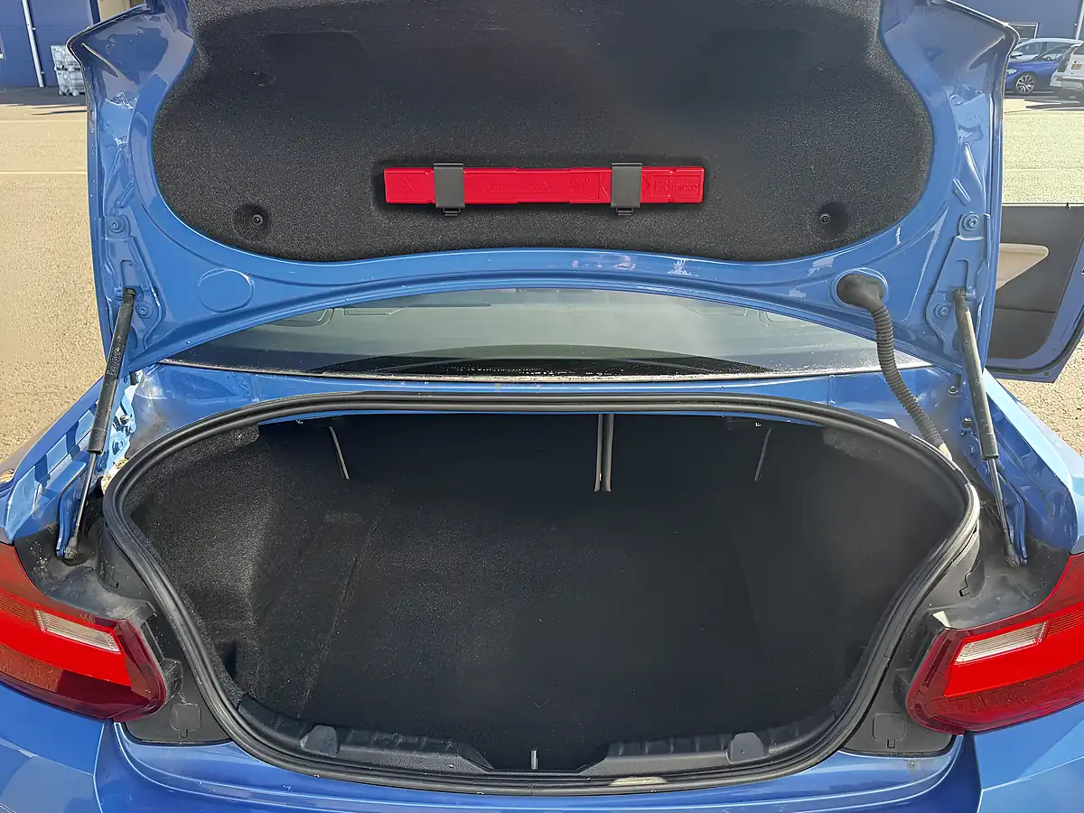 Used 2015 BMW 2 Series M Sport Blue - Interior and Exterior details 10